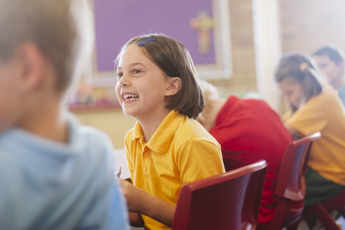 teacher-with-students